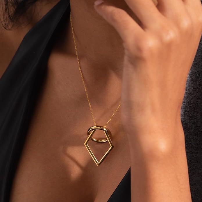 Olivia® Refined Ring Keeper
