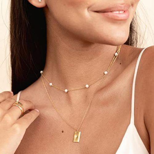 Simple Pearl Choker Necklace