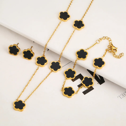 Olivia® Clover Luxe Set