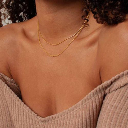 Layered Thin Choker with Wave Necklace